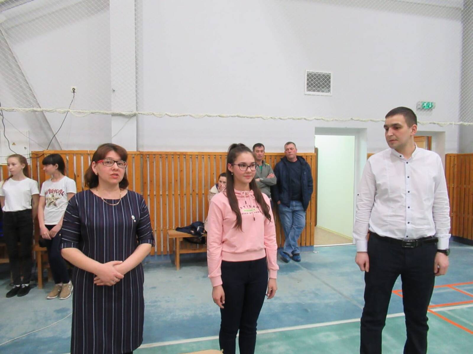 Камское устье школа. Школа устье. Средняя школа камское устье учителя. Камско устьинская средняя школа. Камско устьинская школа.